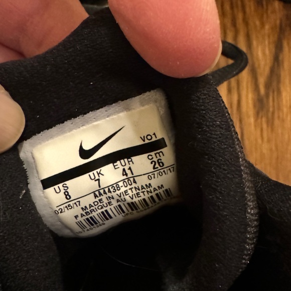 Men’s Nike Basketball Shoes size 8 - Picture 6 of 6